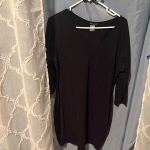 VENUS Classic Black Long Sleeve Dress